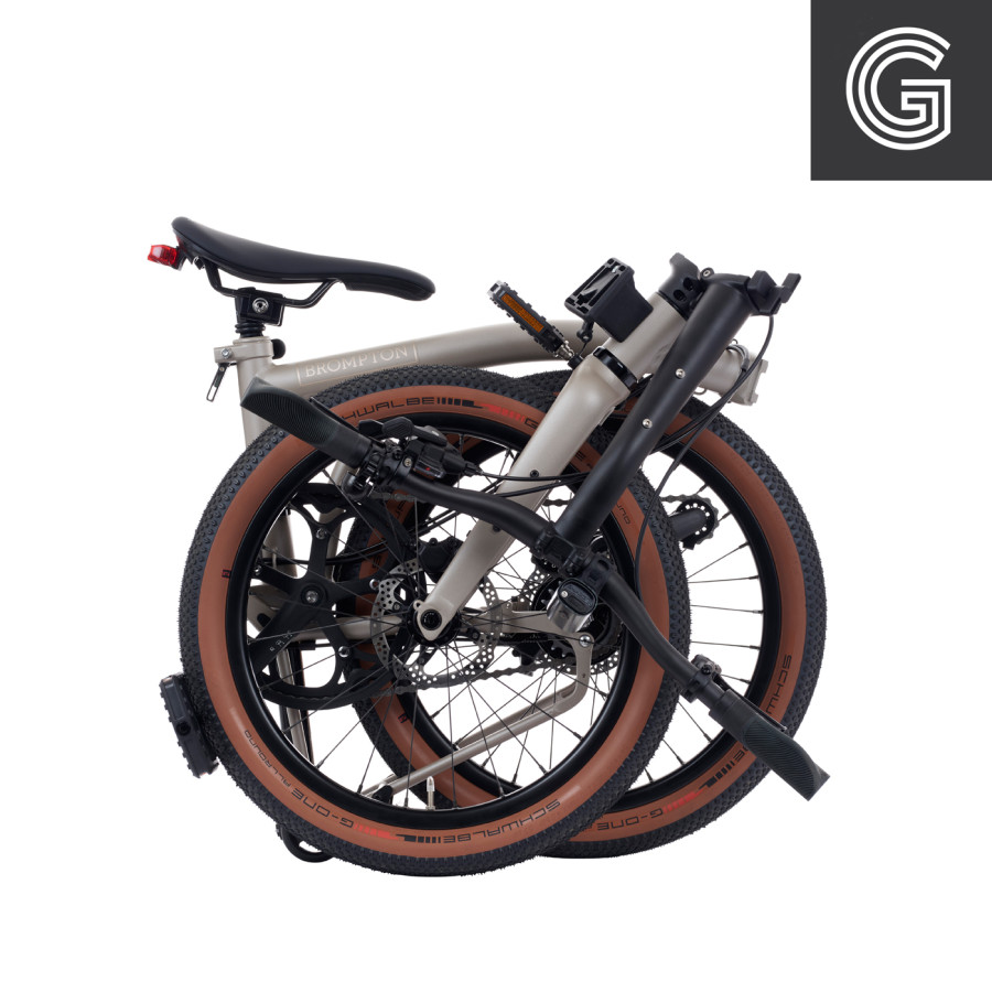 Brompton G Line Traildust White Large im gefalteten Zustand. Bild 05