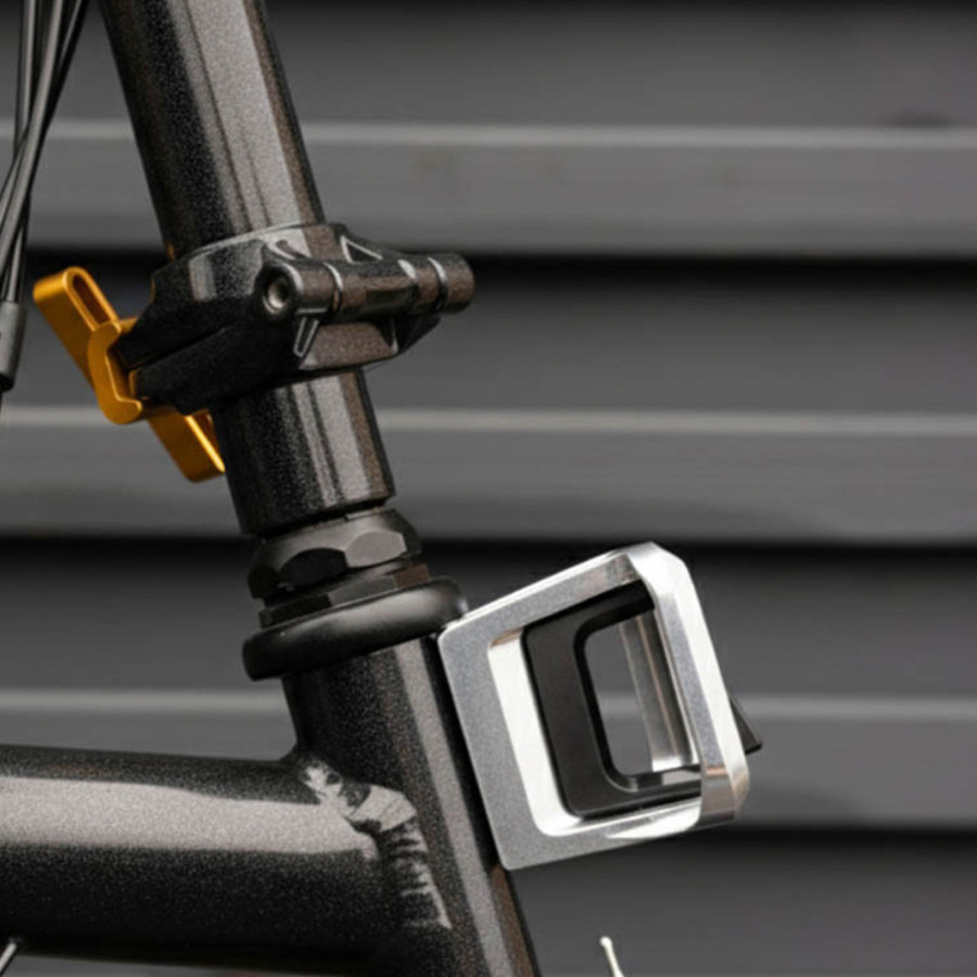 Das ultimative Upgrade für dein Brompton Faltrad, der Brompton Trägerblock in Silver, Bild 01
