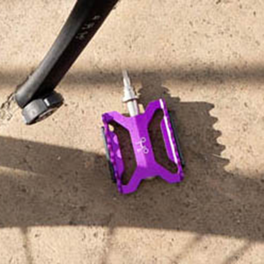Brompton ColourLab Superlight Pedalen, in Purple, Bild 05