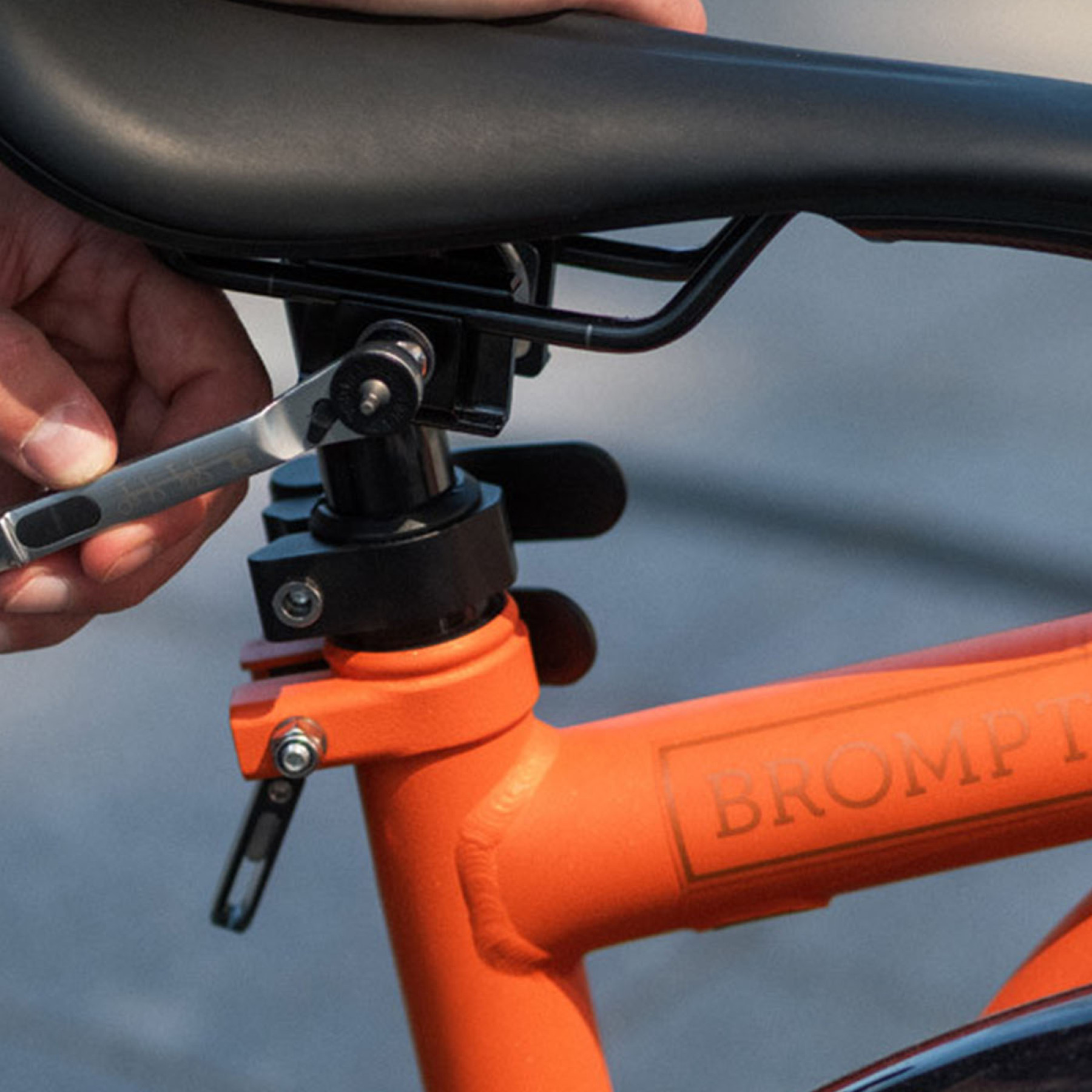 Das Toolkit von Brompton für die G Line, lässt sich im Rahmen verstauen, Bild 08